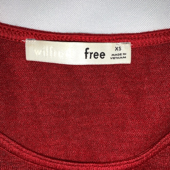 Wilfred top aritzia xs red low high stretchy shirt sleeve shirt - Picture 4 of 7